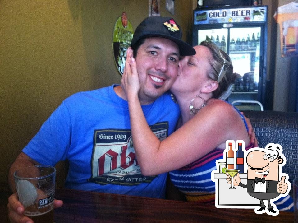 Brewligans Bottle Shop in Troutdale Restaurant reviews