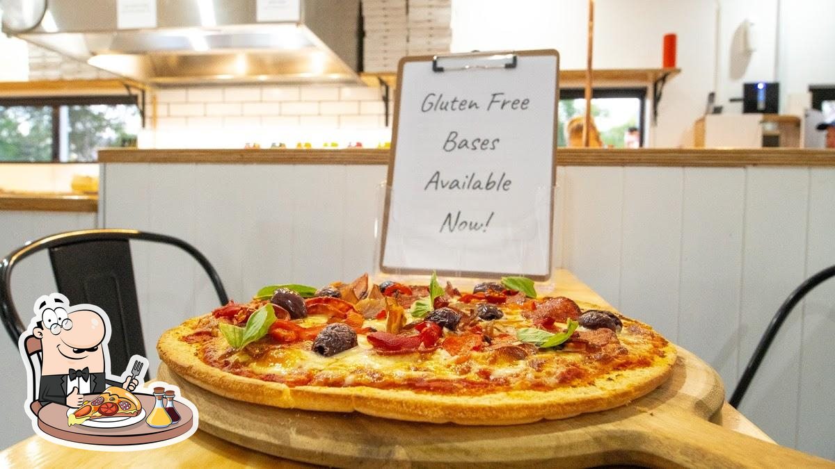 Round Hill Road Pizza / Bar in Agnes Water Restaurant menu and reviews