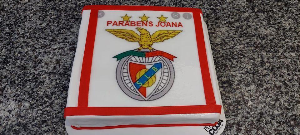 Bolo de aniversário Futebol Benfica SLB – Love In a Cake