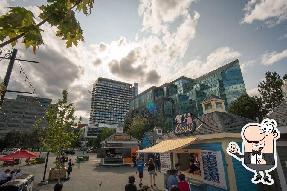 Waterfront Coffee Bar and Eatery in Halifax Restaurant reviews