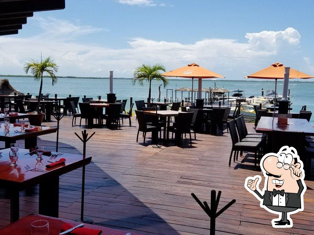 Crab House The best seafood in Cancun steakhouse, Cancún Restaurant
