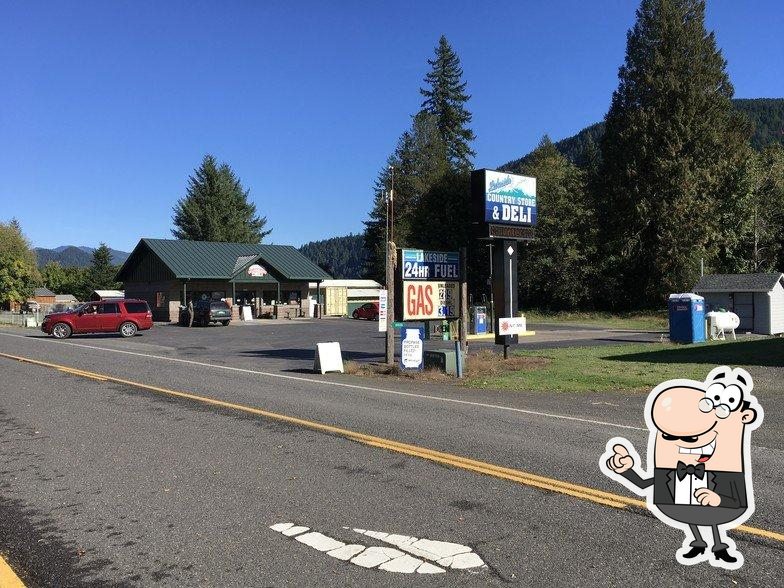 Lakeside Country Store, Cougar