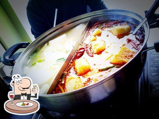 https://img.restaurantguru.com/r6b8-The-Pots-meals.jpg