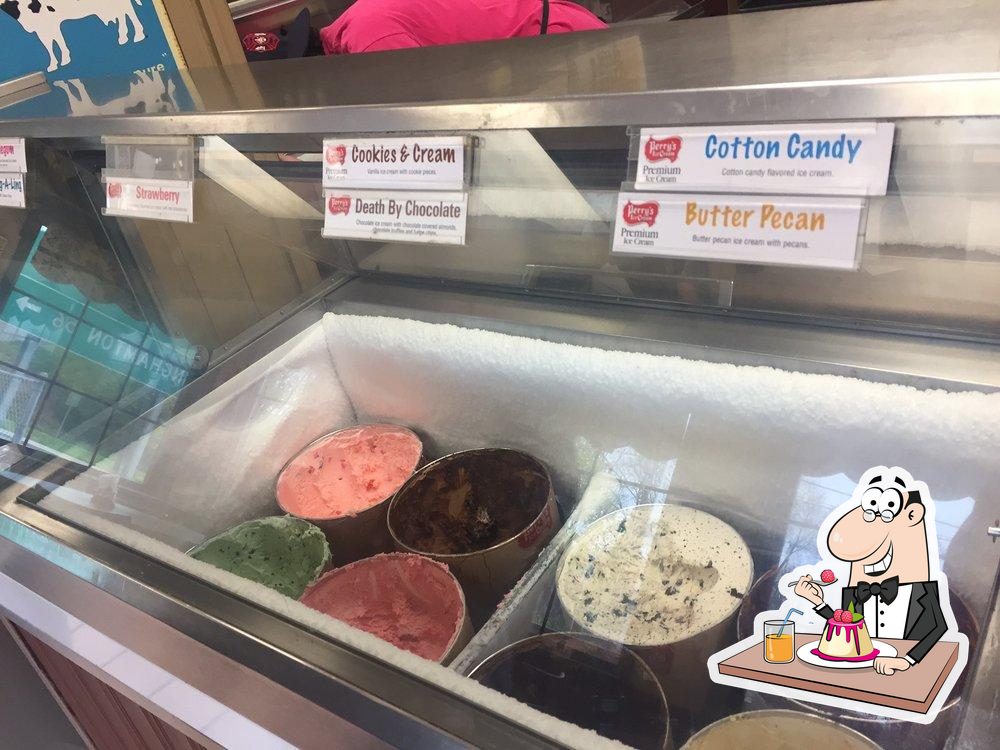 Golden Guernsey Ice Cream, 15 Main St in Oneonta Restaurant reviews