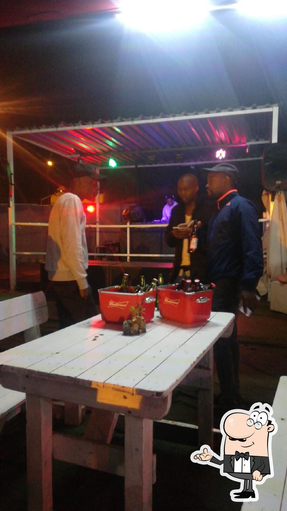 Endaweni Ultra Lounge pub & bar, Vosloorus - Restaurant reviews