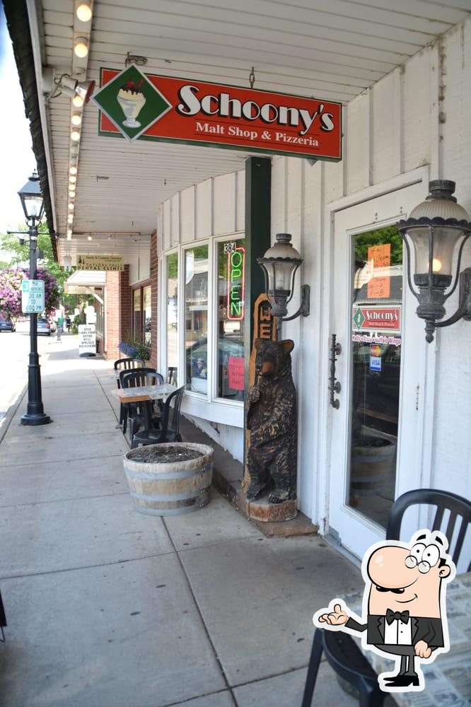Schoony S Malt Shop And Pizzeria In Taylors Falls Restaurant Menu And Reviews