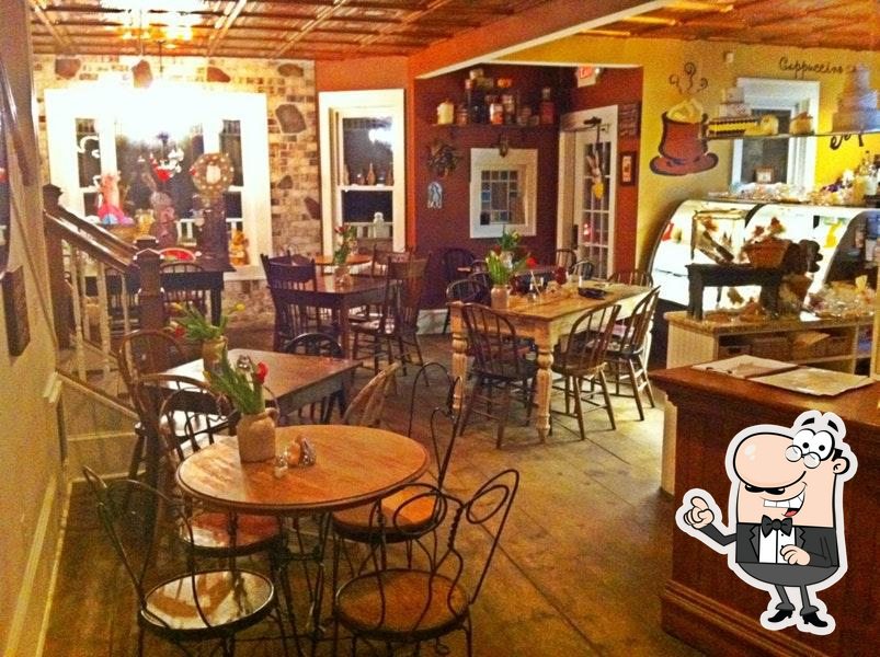 The Gingerbread House in Muskego Restaurant menu and reviews