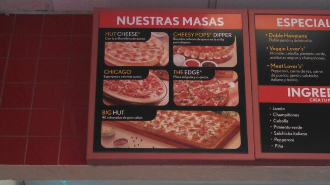 Pizzería Pizza Hut Satelite Musicos Naucalpan de Juárez 53100