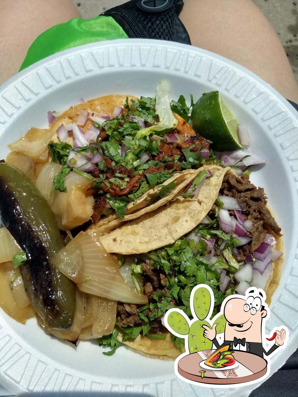 Lonchera El Tapatio Taco Truck in Milwaukee - Restaurant menu and reviews