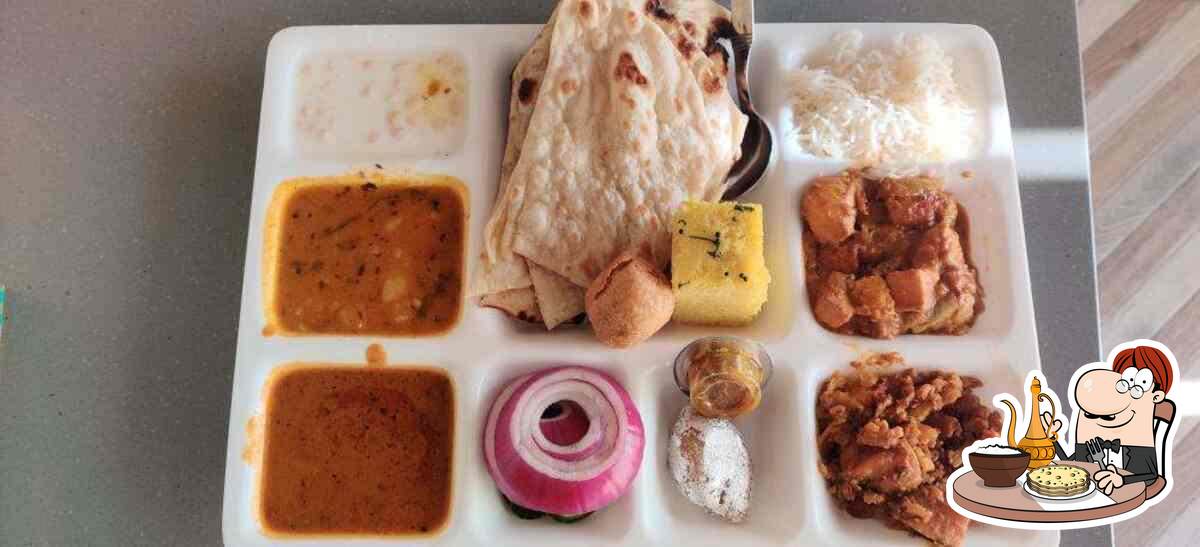 Restaurante Bikanervala, Abu Dabi, Plot No. C27 East Bin Hamila