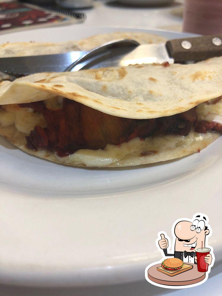 Tacos Los Tarascos La Cima restaurant, Zapopan, Lat. Juan Gil Preciado