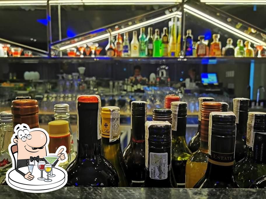 Straight Up Rooftop Bar At Seda Central Bloc Cebu Cebu City Restaurant Menu And Reviews 4623