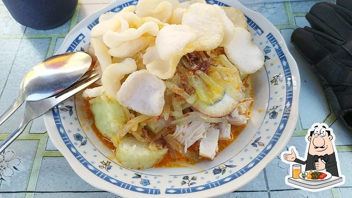 Bubur Ayam Dan Lontong Sayur Khas Solo Restaurant Triharjo