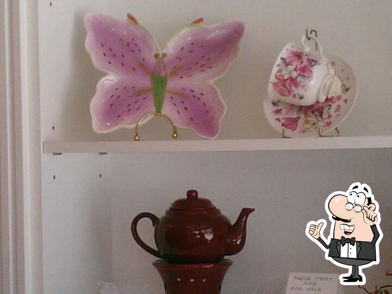 Mrs. Teapots in Bellevue Restaurant menu and reviews