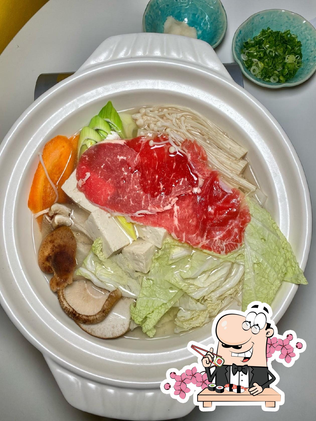 https://img.restaurantguru.com/r722-MakiMaki-Sushi-dishes.jpg