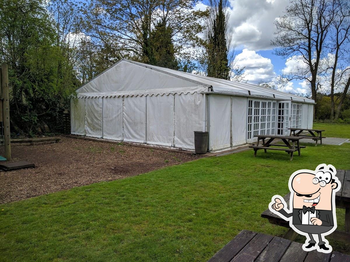 Cart & Horses in Kings Langley Seafood restaurant menu and reviews