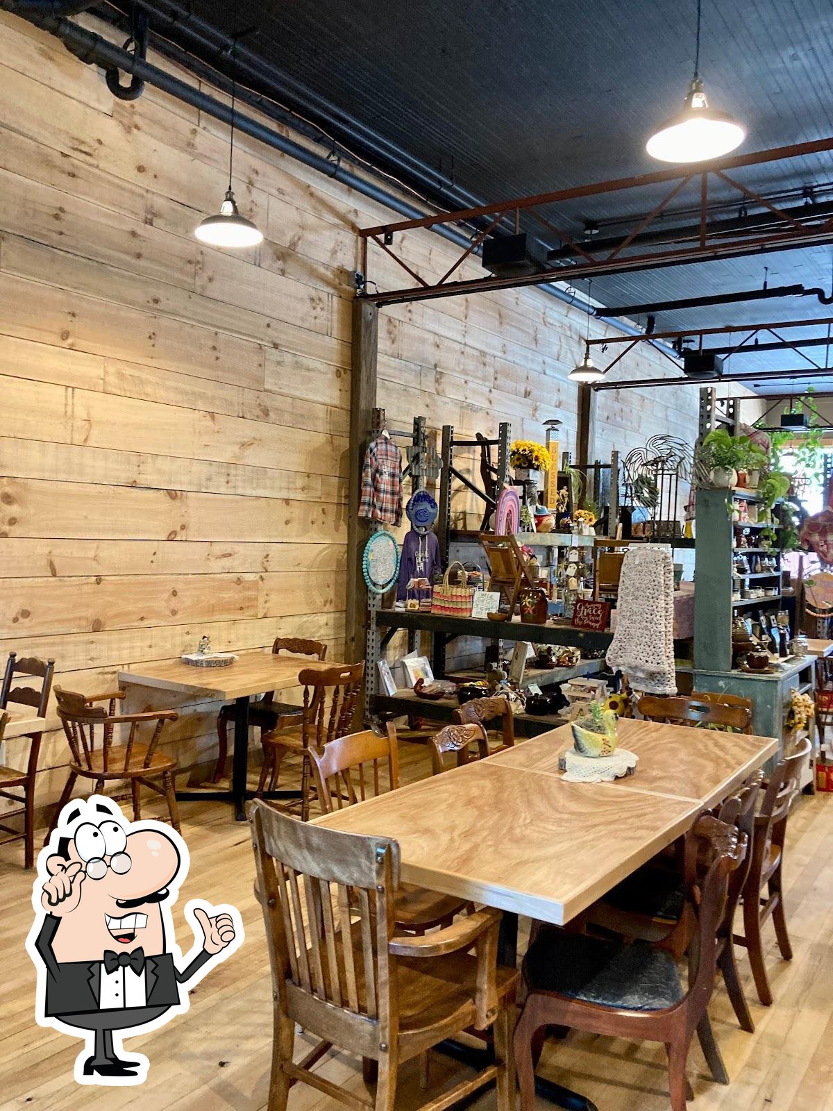 Chairish Life Coffee Shop in Ackley Restaurant reviews