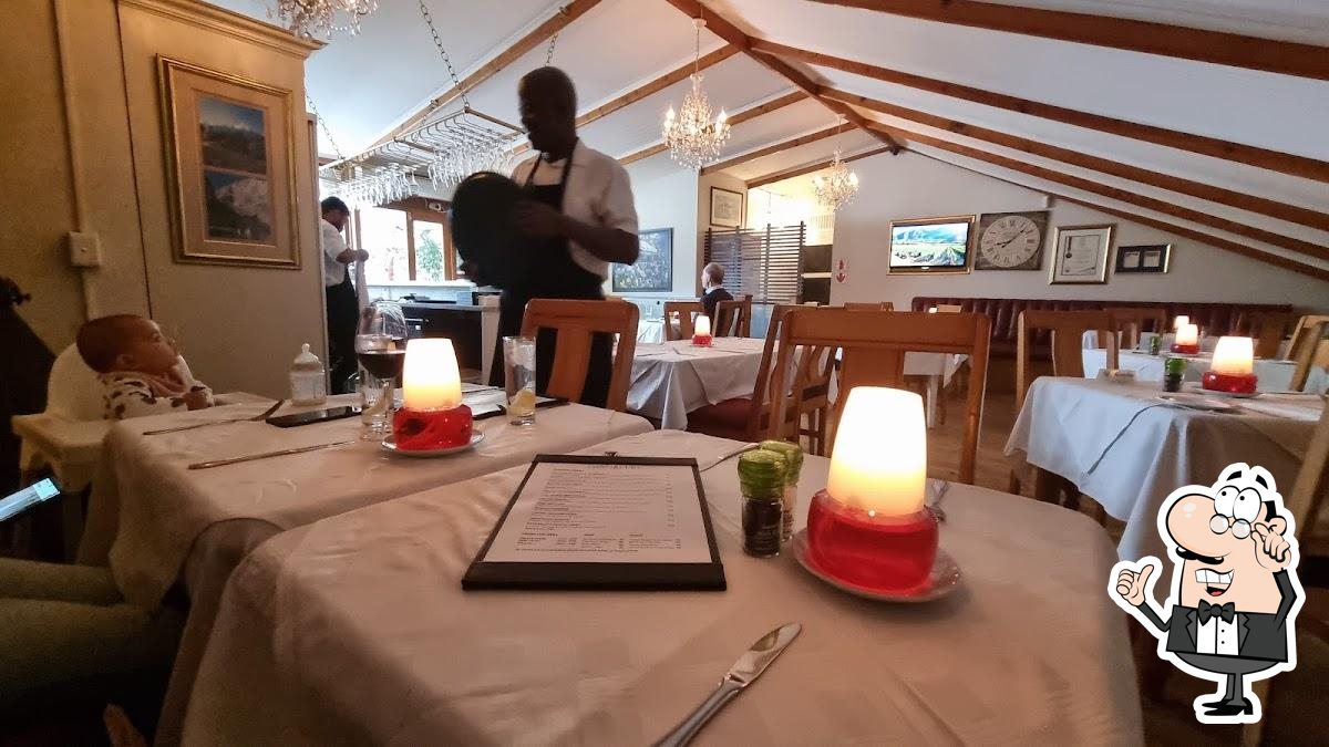 McDonald's Glengarry restaurant, Cape Town, Glengarry Village Shopping