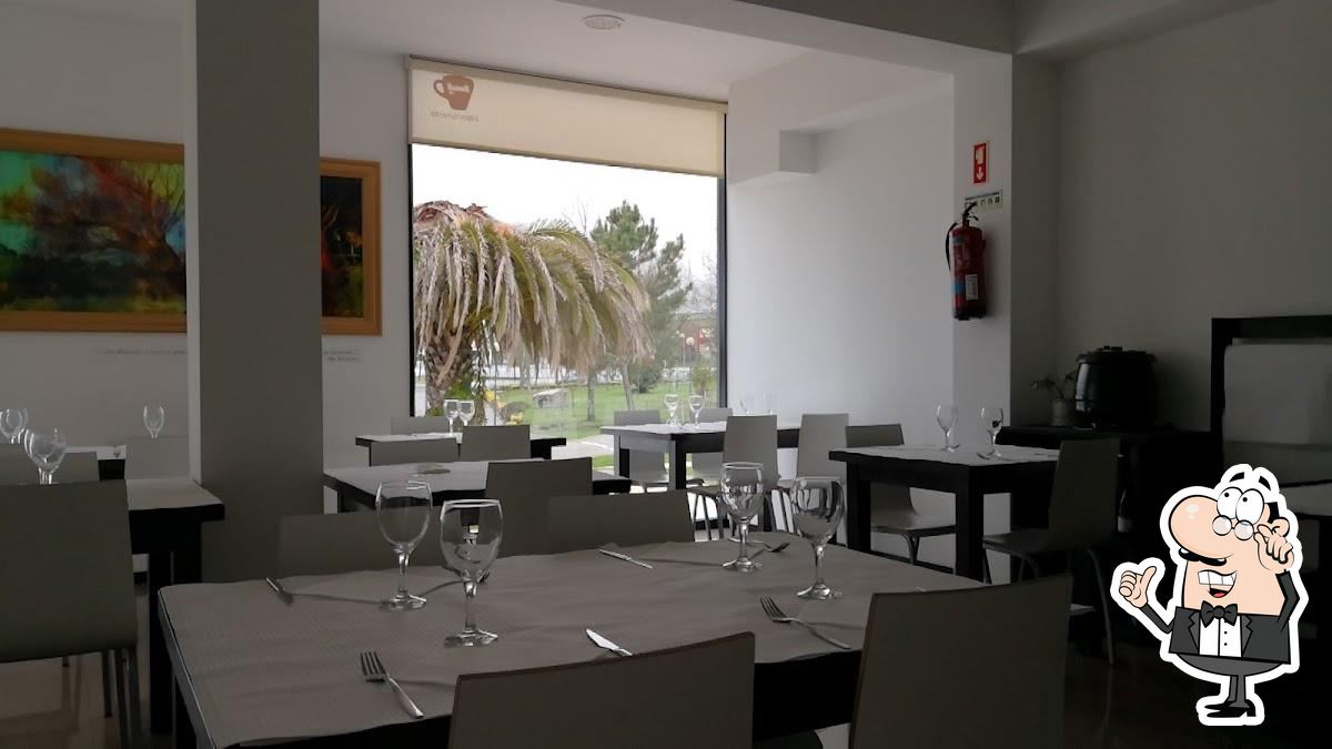 Pool Lounge Bar, Canas de Senhorim Restaurant reviews
