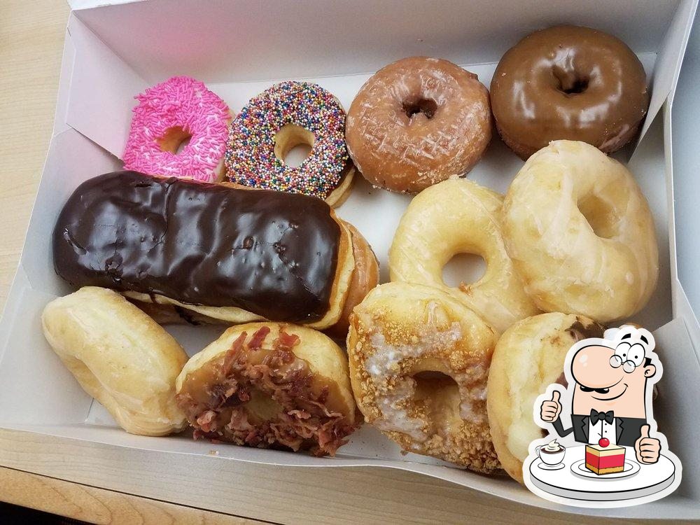 Momo's Donuts in Sherman Restaurant menu and reviews