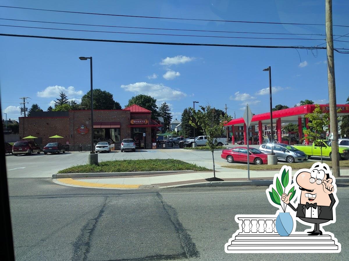 Sheetz, 359 E King St in Shippensburg Restaurant menu and reviews