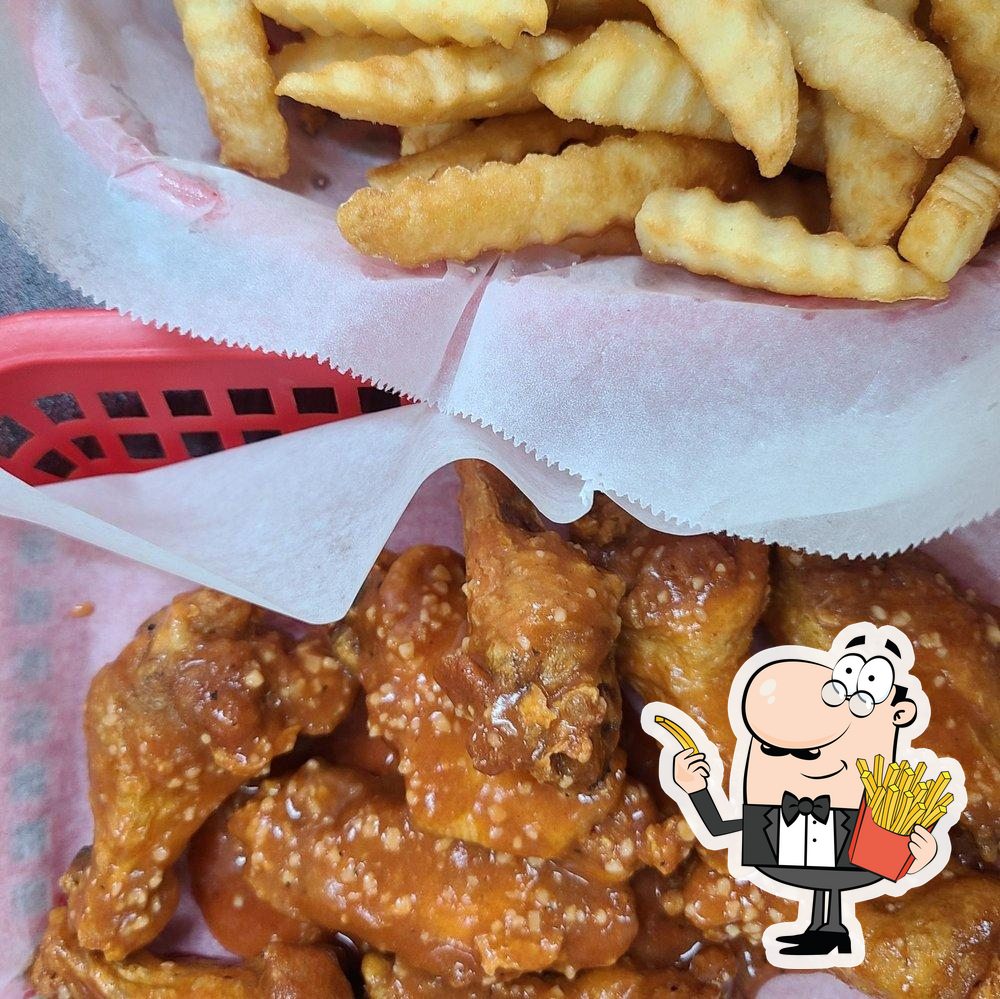 Express Wings & More in Milton Restaurant menu and reviews