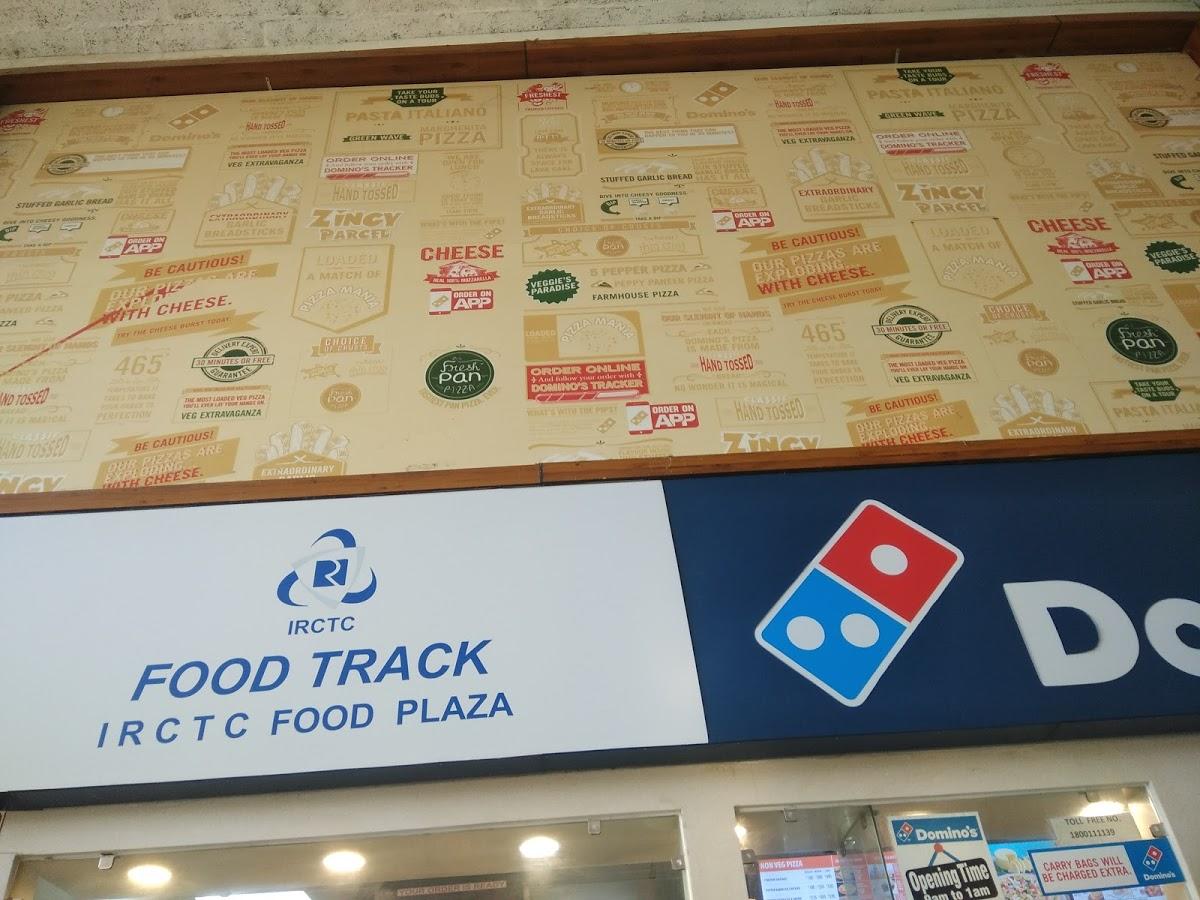 menu-at-domino-s-irctc-food-plaza-allahabad-bus-stand
