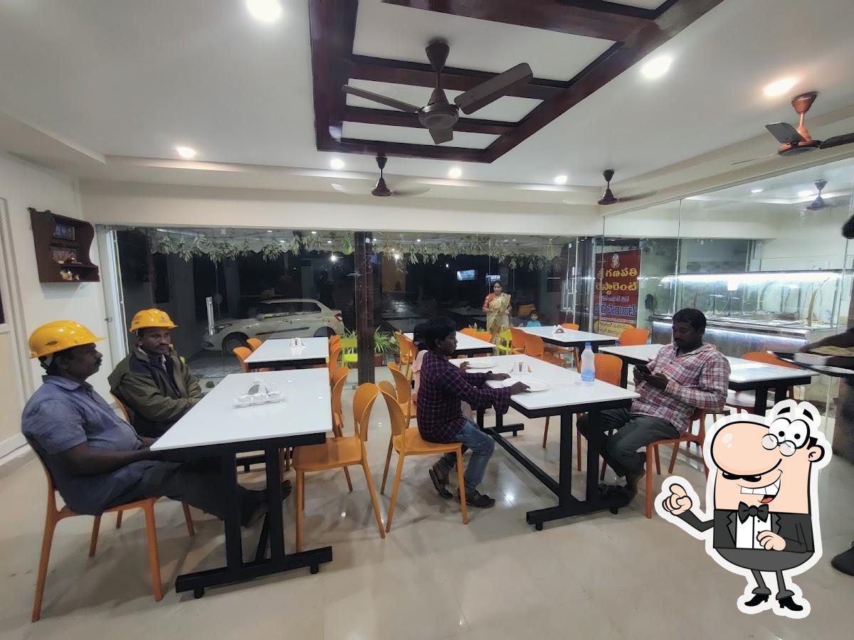 Sri Ganapathi Restaurant, Kakinada Restaurant reviews