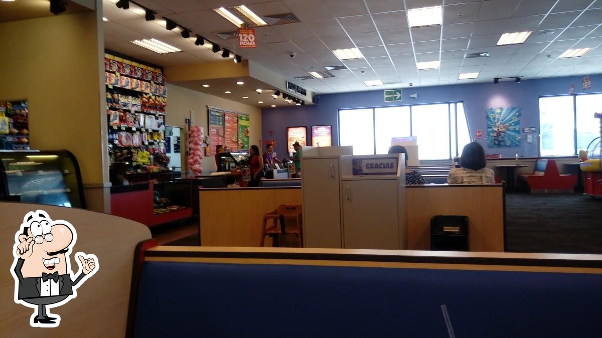 Chuck e' Cheeses restaurant, Trujillo Restaurant reviews