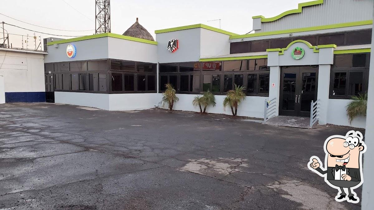 MOLCAS & DRINKS pub & bar, Mexicali Restaurant reviews