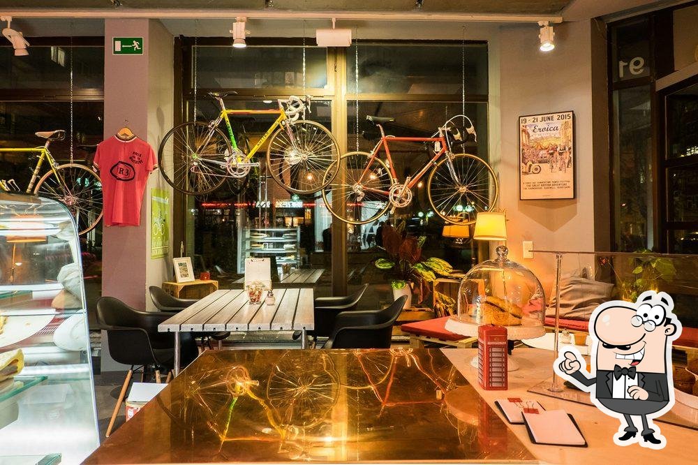 vintage bike cafe