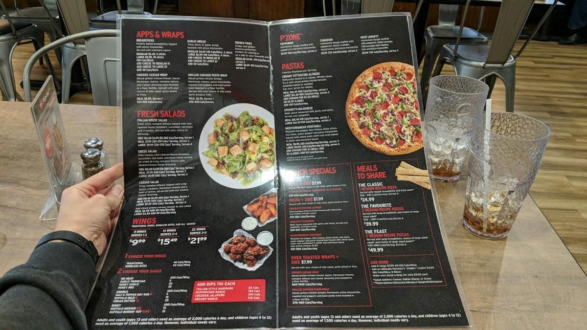 Menu at Pizza Hut pizzeria, Sarnia