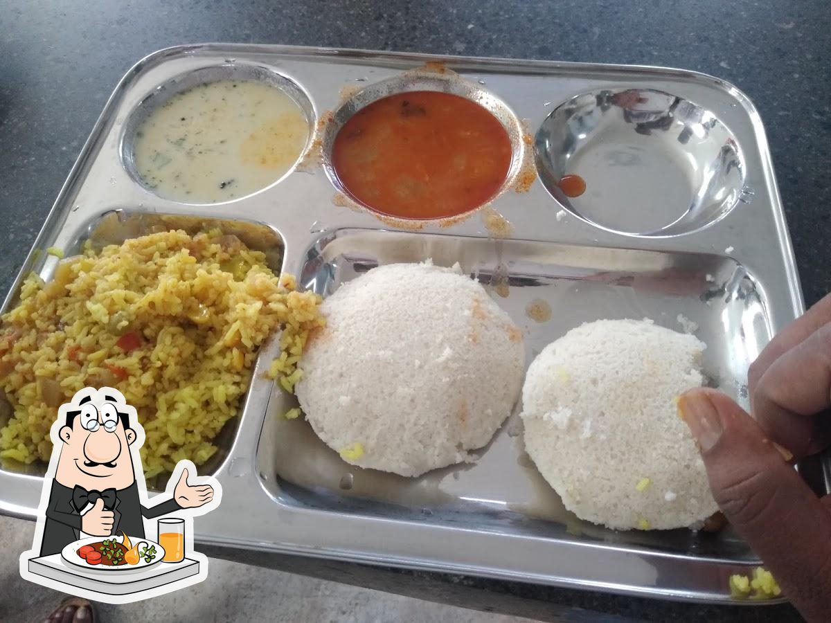 Indira Canteen, Vijayapura, RPJ2+JQF Restaurant reviews