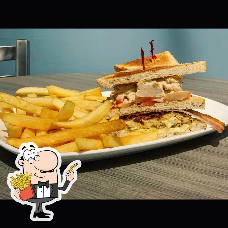 Top Hat Sports Bar & Grill in Parkville Restaurant menu and reviews