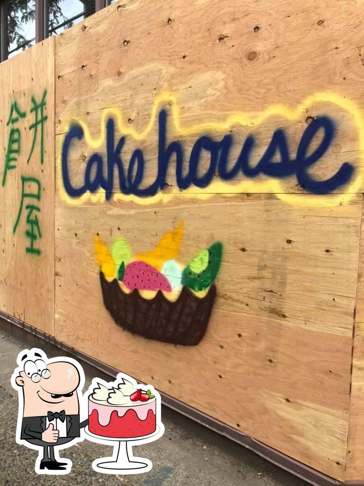 r820 Cake House cake 2021 09 43