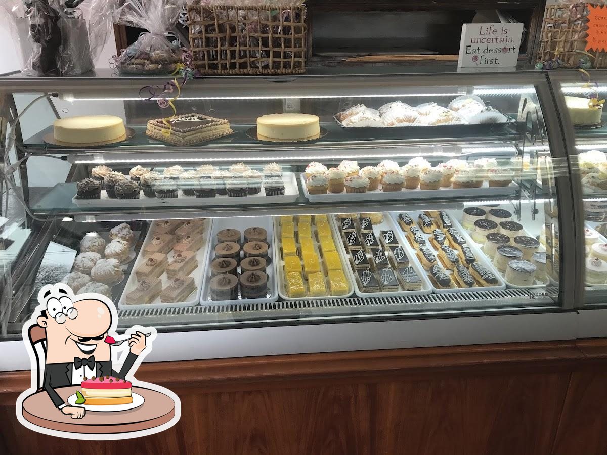 Paradise Bakery & Café (Formerly Chester Heights Pastry) in Eastchester