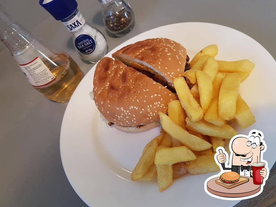 Chicken House in Goodwood Restaurant menu and reviews