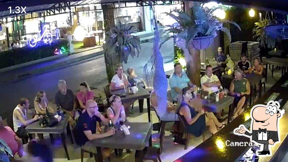 Blue Marlin Bar, Lam Kaen Restaurant reviews