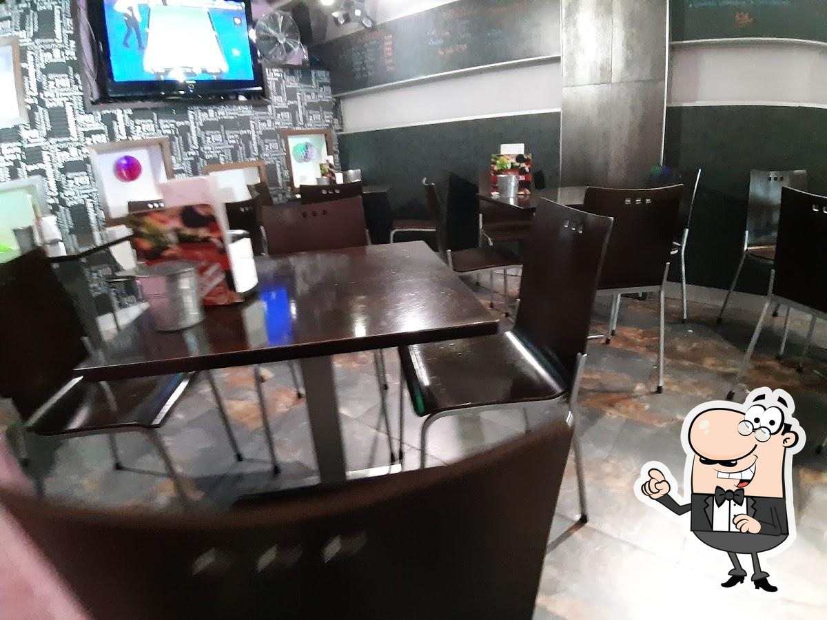 CAFETERIA PUB LA OFICINA, Gijon - Comentários de Restaurantes, Fotos &  Número de Telefone