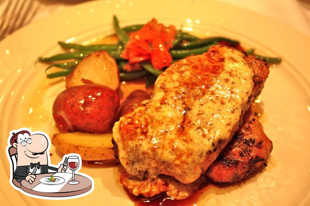 Le Petit Paris in Chicago Restaurant menu and reviews