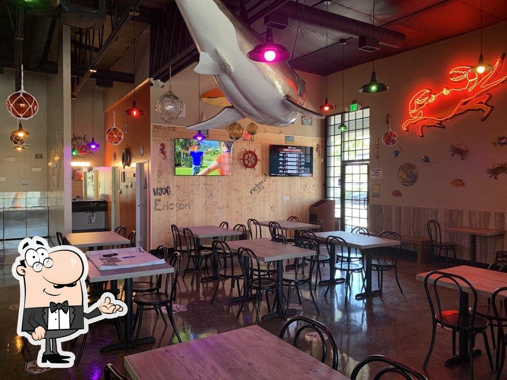 Kickin' Crab in Hawaiian Gardens Restaurant menu and reviews