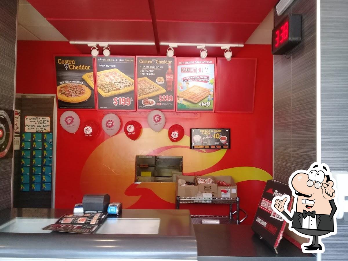 Pizza Hut Las Aguilas (Gdj) pizzeria, Zapopan, Av. Nicolás Copérnico 3565 -  Restaurant reviews