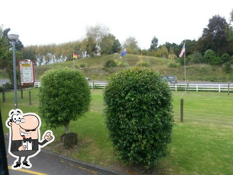 Tulip Cafe, Motel in Kaiwaka Restaurant reviews
