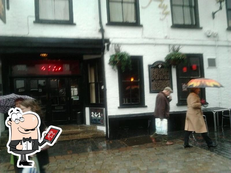 The Snug Bar in St Albans Restaurant menu and reviews