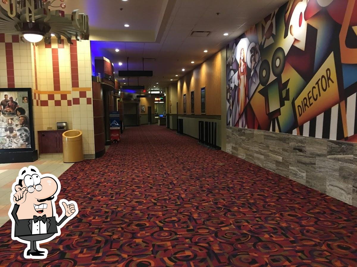 Cinemark at Valley View and XD in Valley View Restaurant reviews