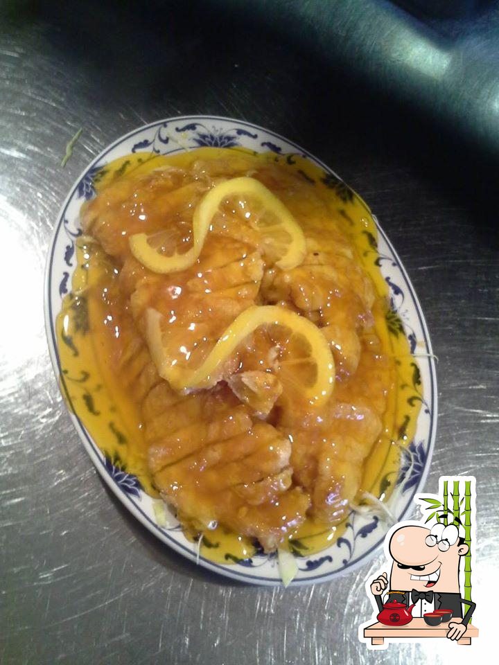 Sum Yan in Lebanon Restaurant menu and reviews