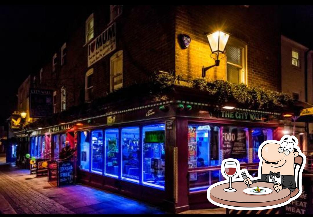 City Wall Wine Bar, 120122, High St in Rochester Restaurant reviews
