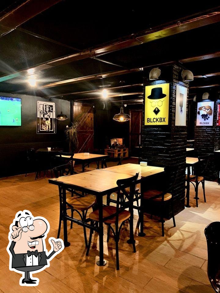 cafe black box