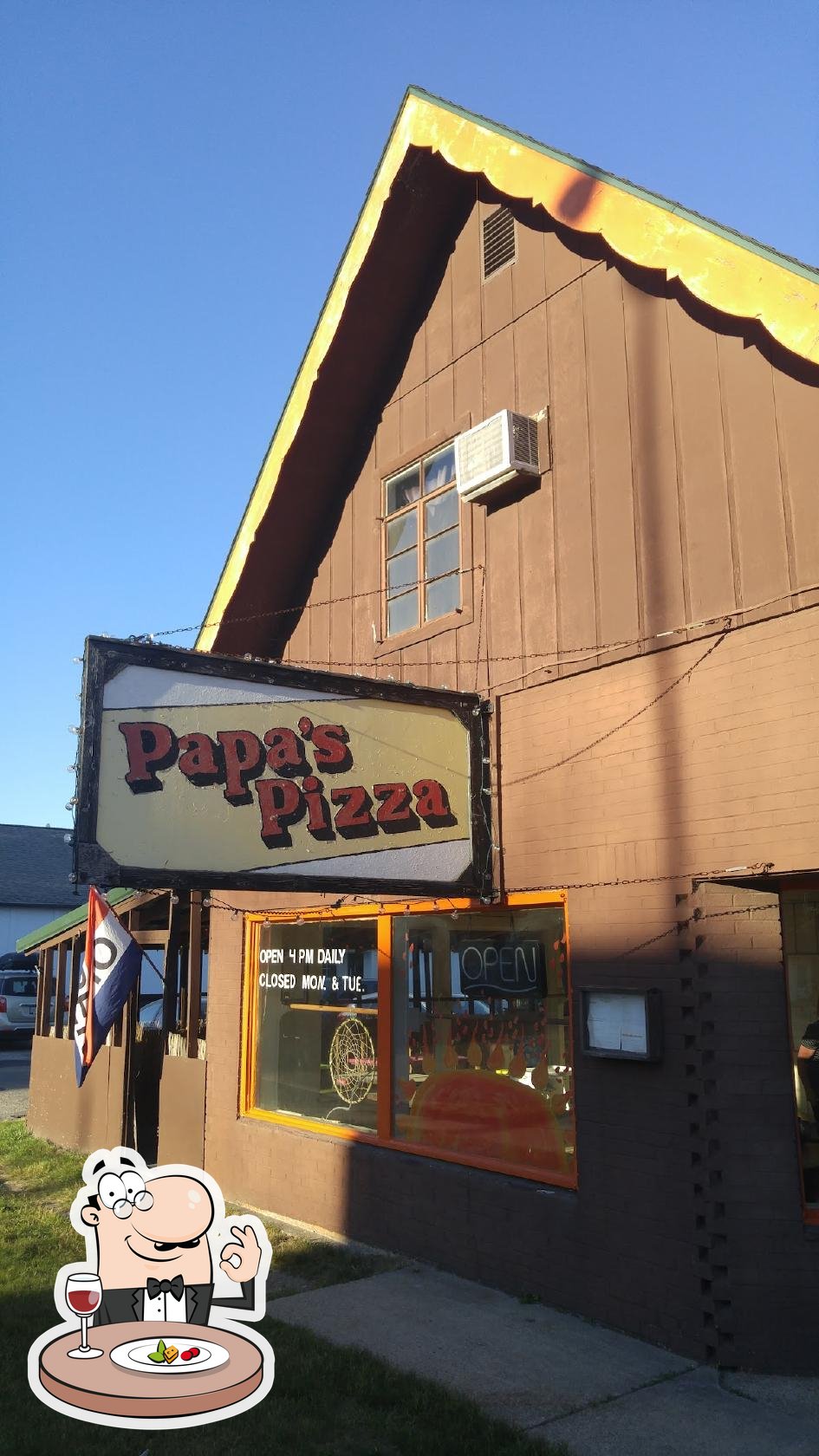 Papa's Pizza - Pizza Restaurant in Montague