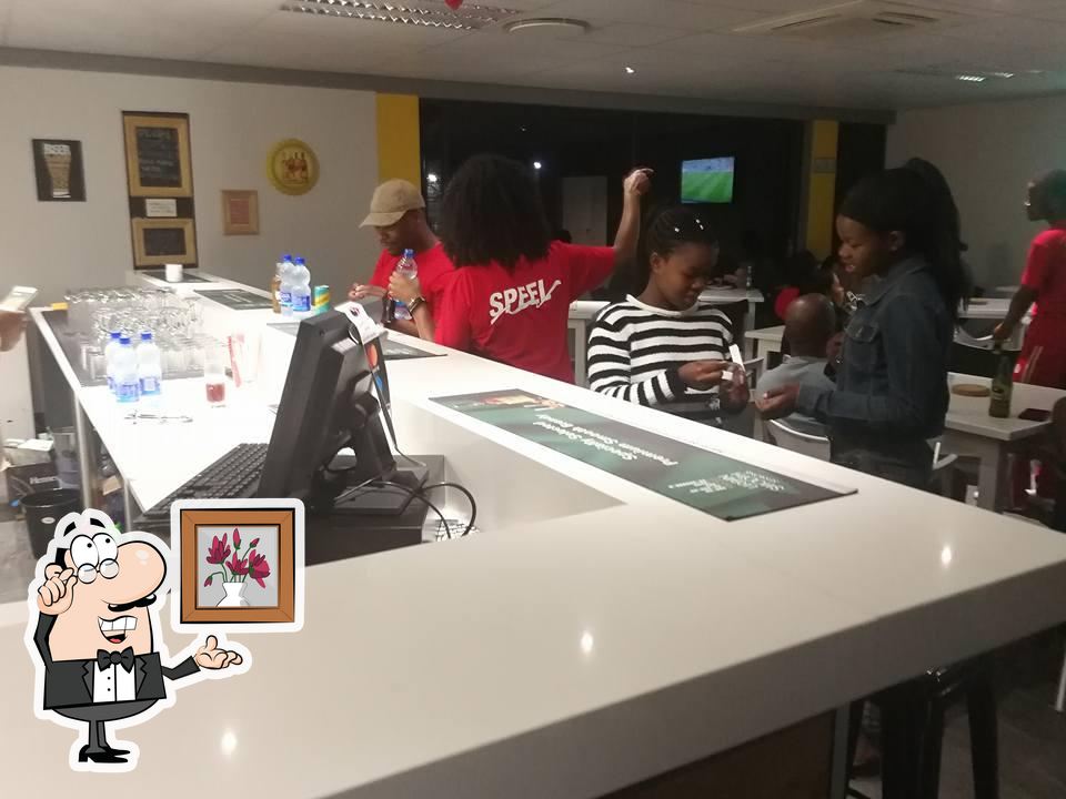 Old Fairview Sports Bar, Port Elizabeth Restaurant reviews